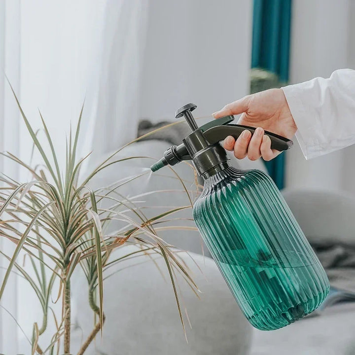 2L Pressurized Spray Bottle