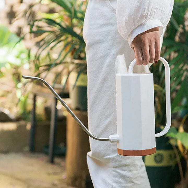 Long Mouth Watering Can