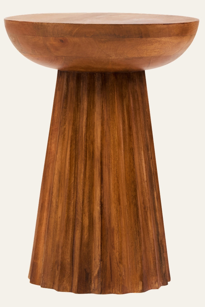 Wesric Carved Ridge Side Table with round carved wood top and fluted conical pedestal base in warm brown finish